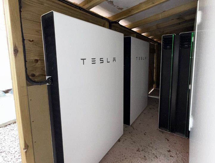 EESS Batteries for Homes